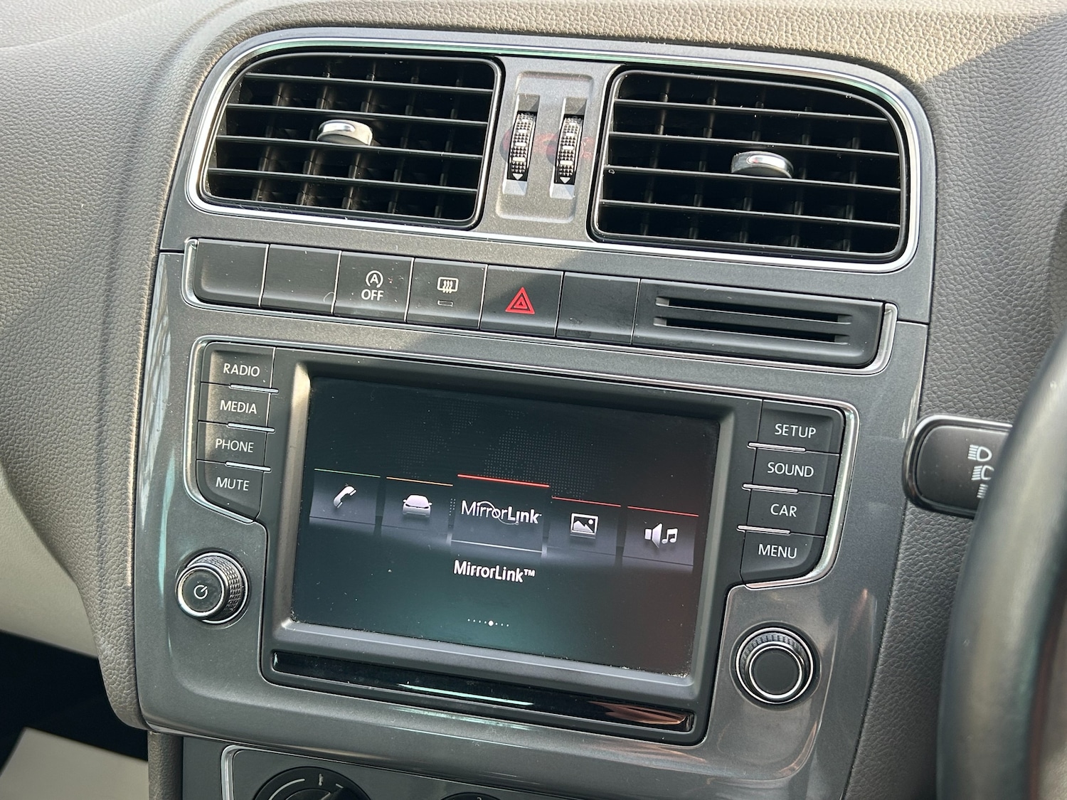 Used Volkswagen Polo 2015 for sale - 77966585: Photo 43