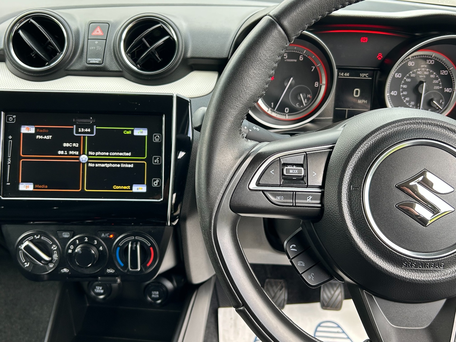 Used Suzuki Swift 2023 for sale - 77484872: Photo 33