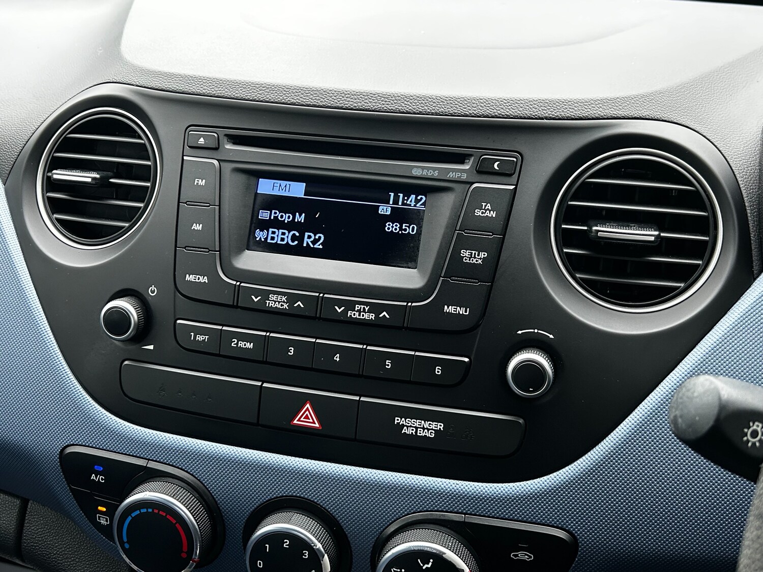 Used Hyundai i10 2016 for sale - 77479987: Photo 40