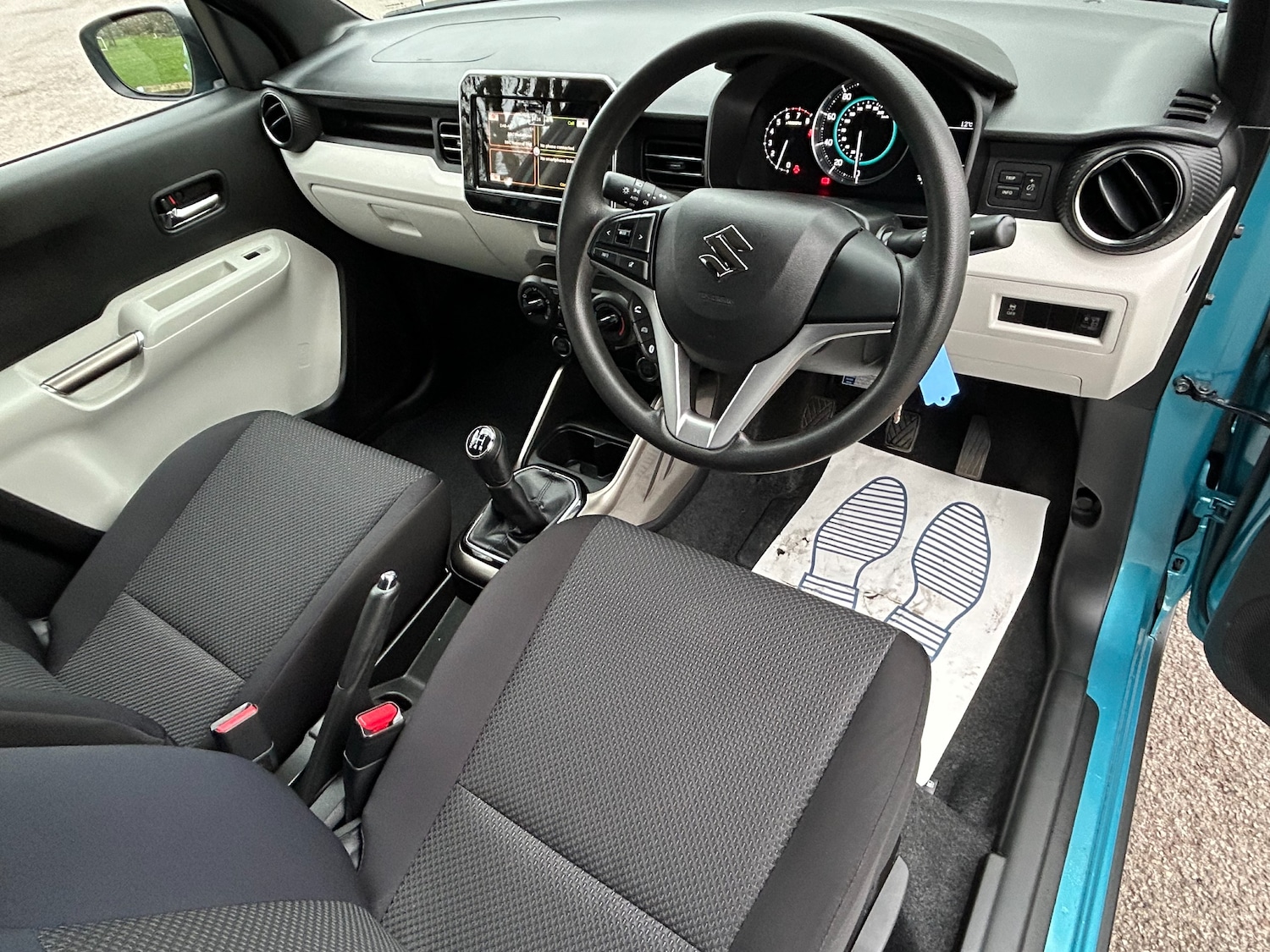 Used Suzuki Ignis 2017 for sale - 77679753: Photo 2