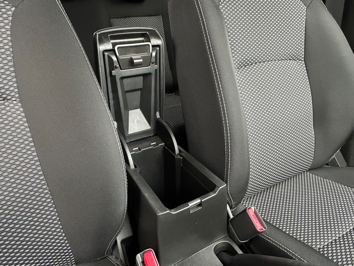 Used Suzuki Vitara 2021 for sale - 77650440: Photo 51