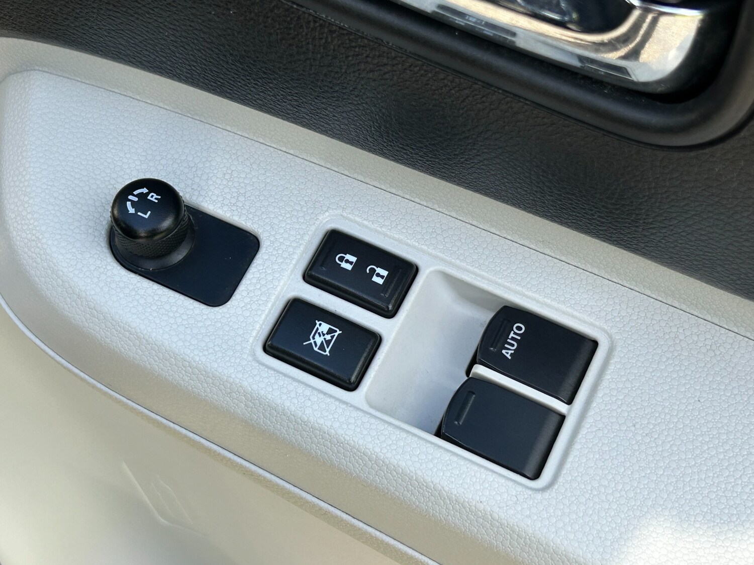 Used Suzuki Ignis 2017 for sale - 77498061: Photo 27