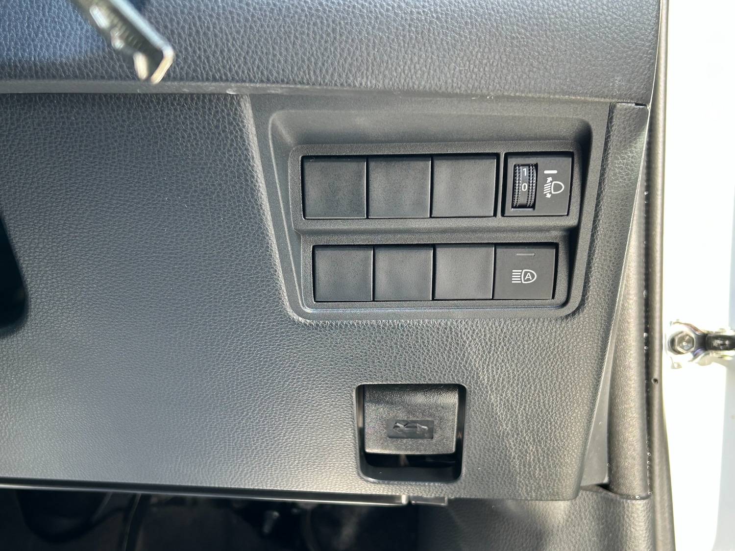 Used Toyota Yaris 2022 for sale - 77459712: Photo 29