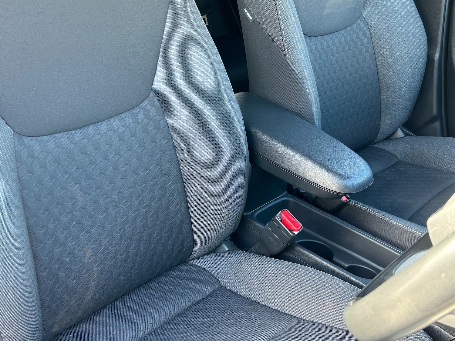 Used Toyota Yaris 2022 for sale - 77459712: Photo 32