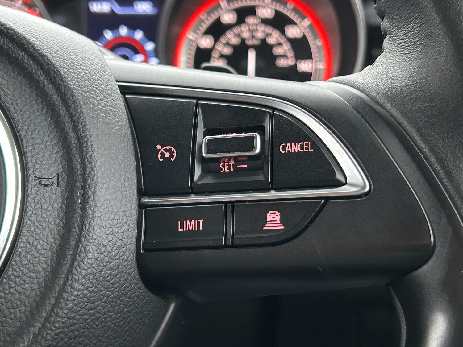 Used Suzuki Swift 2019 for sale - 77459705: Photo 39