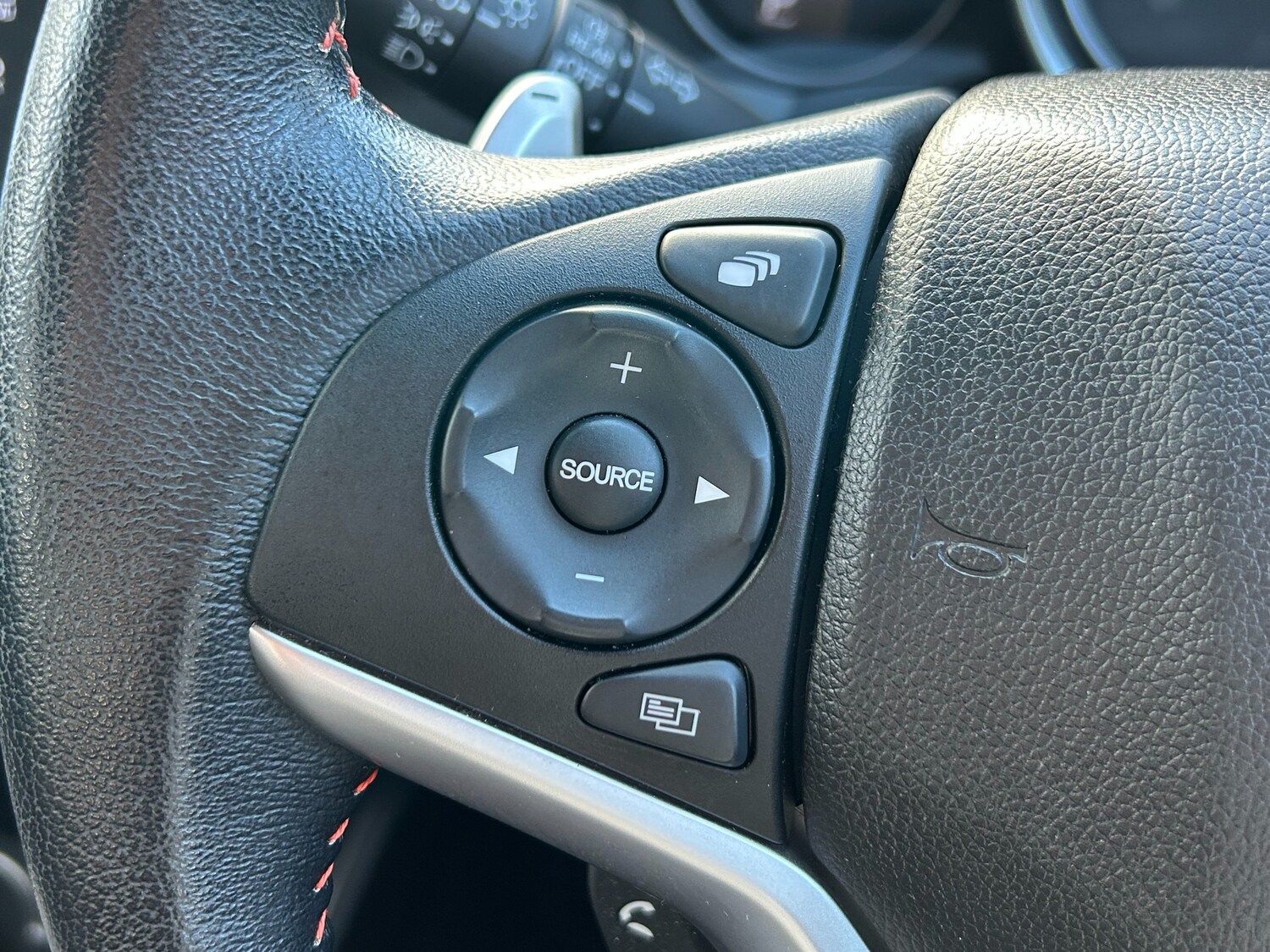 Used Honda Jazz 2018 for sale - 77459701: Photo 37