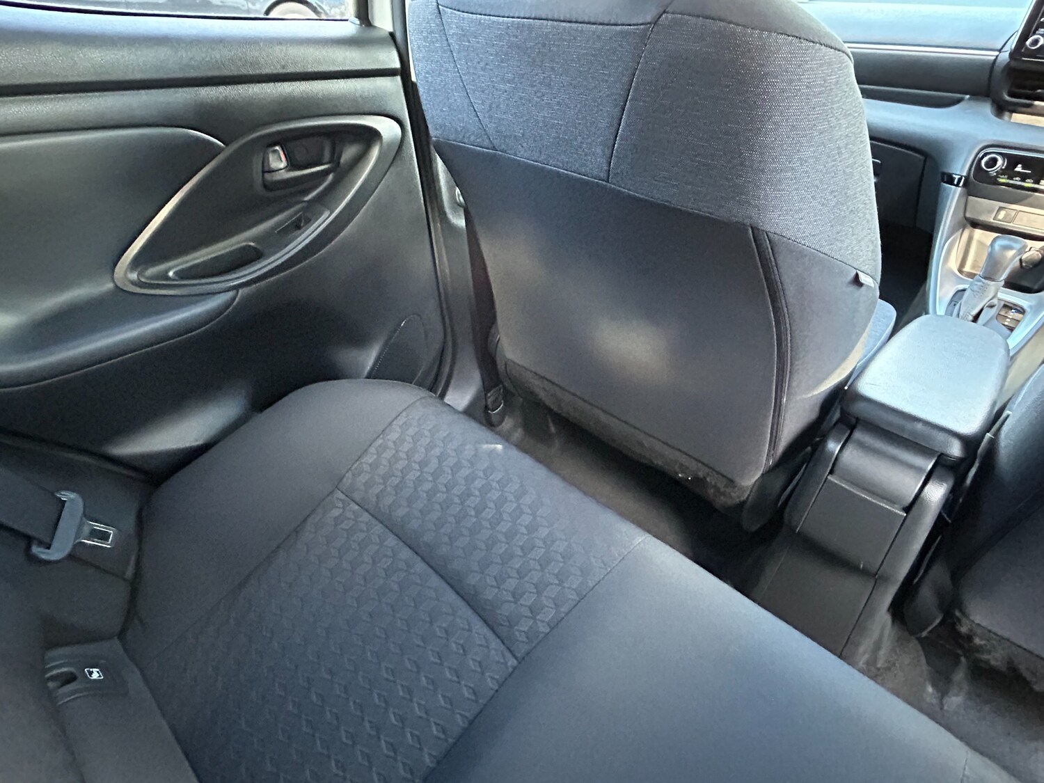 Used Toyota Yaris 2022 for sale - 77484875: Photo 60