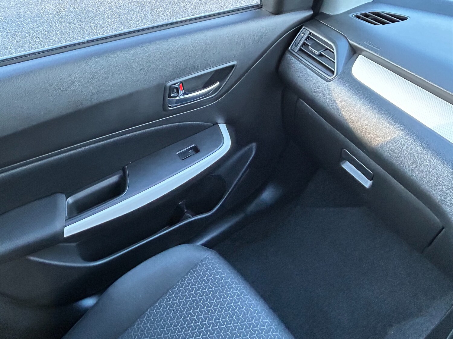 Used Suzuki Swift 2023 for sale - 77459716: Photo 54