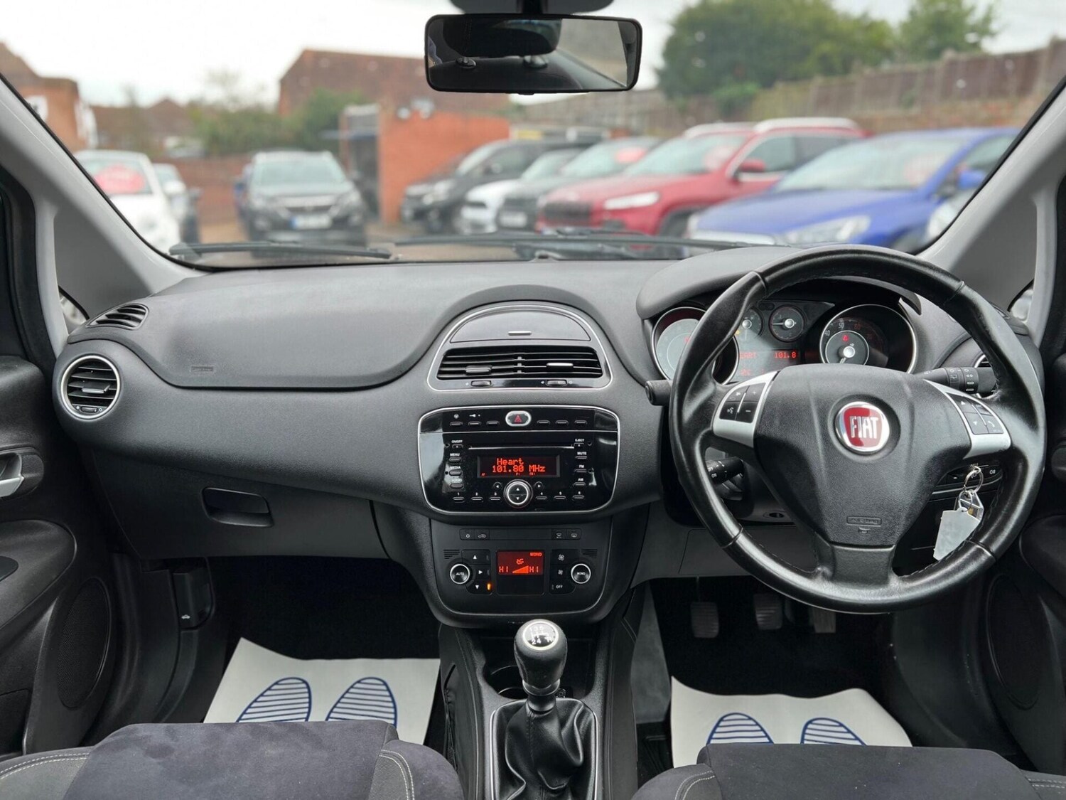 Used Fiat Punto 2014 for sale - 77431127: Photo 25