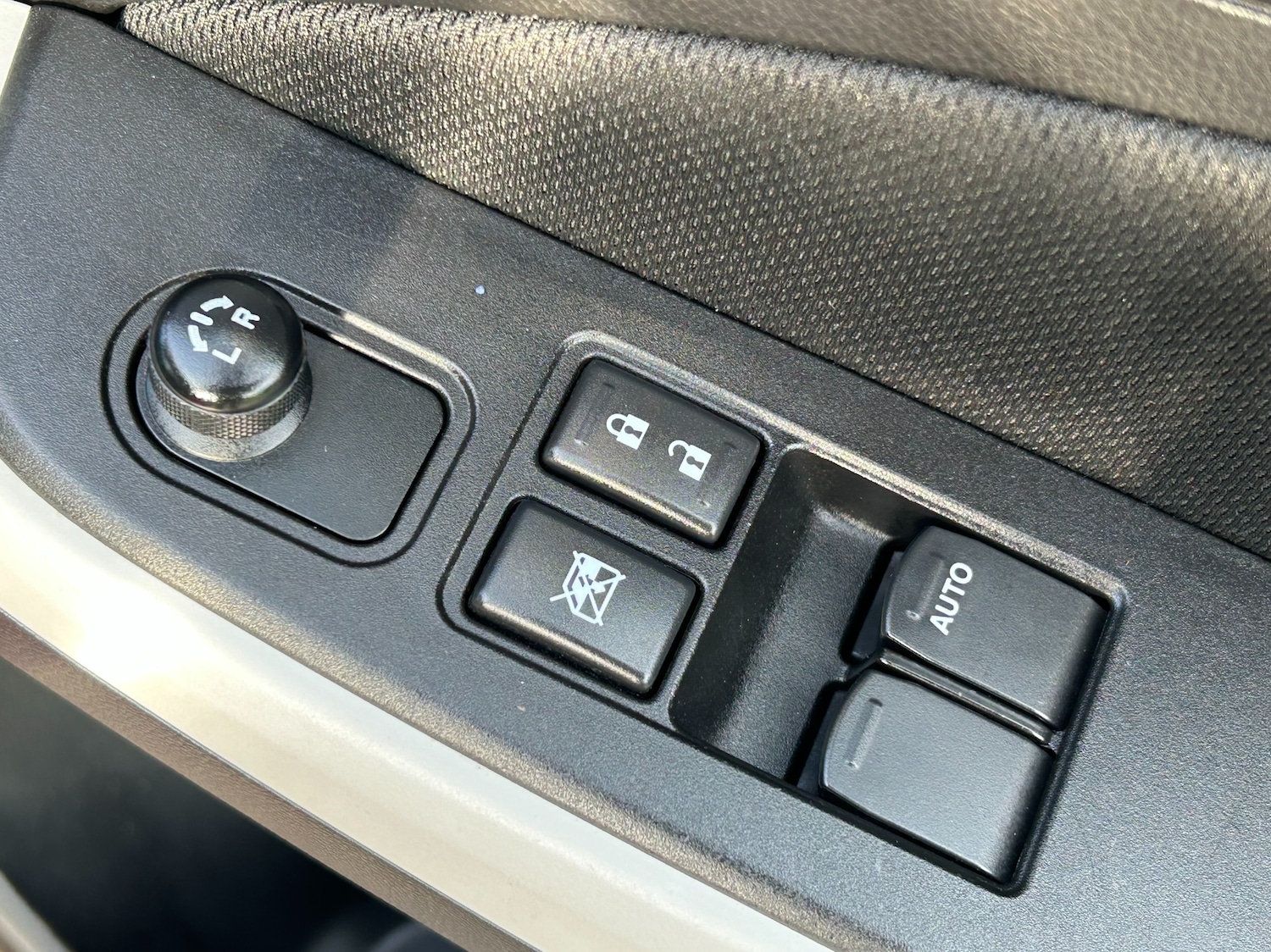 Used Suzuki Swift 2020 for sale - 77743480: Photo 27