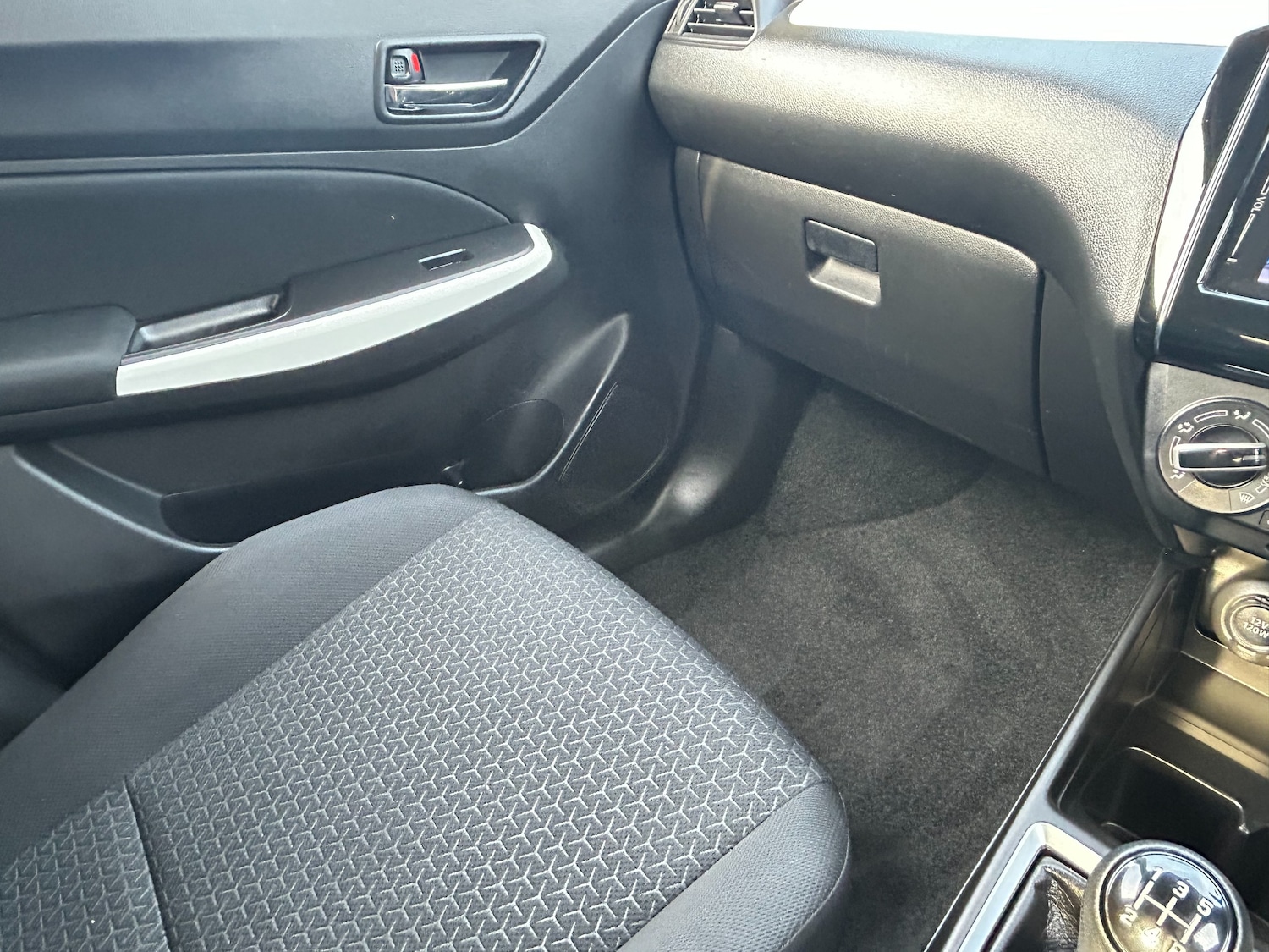 Used Suzuki Swift 2020 for sale - 77743480: Photo 52