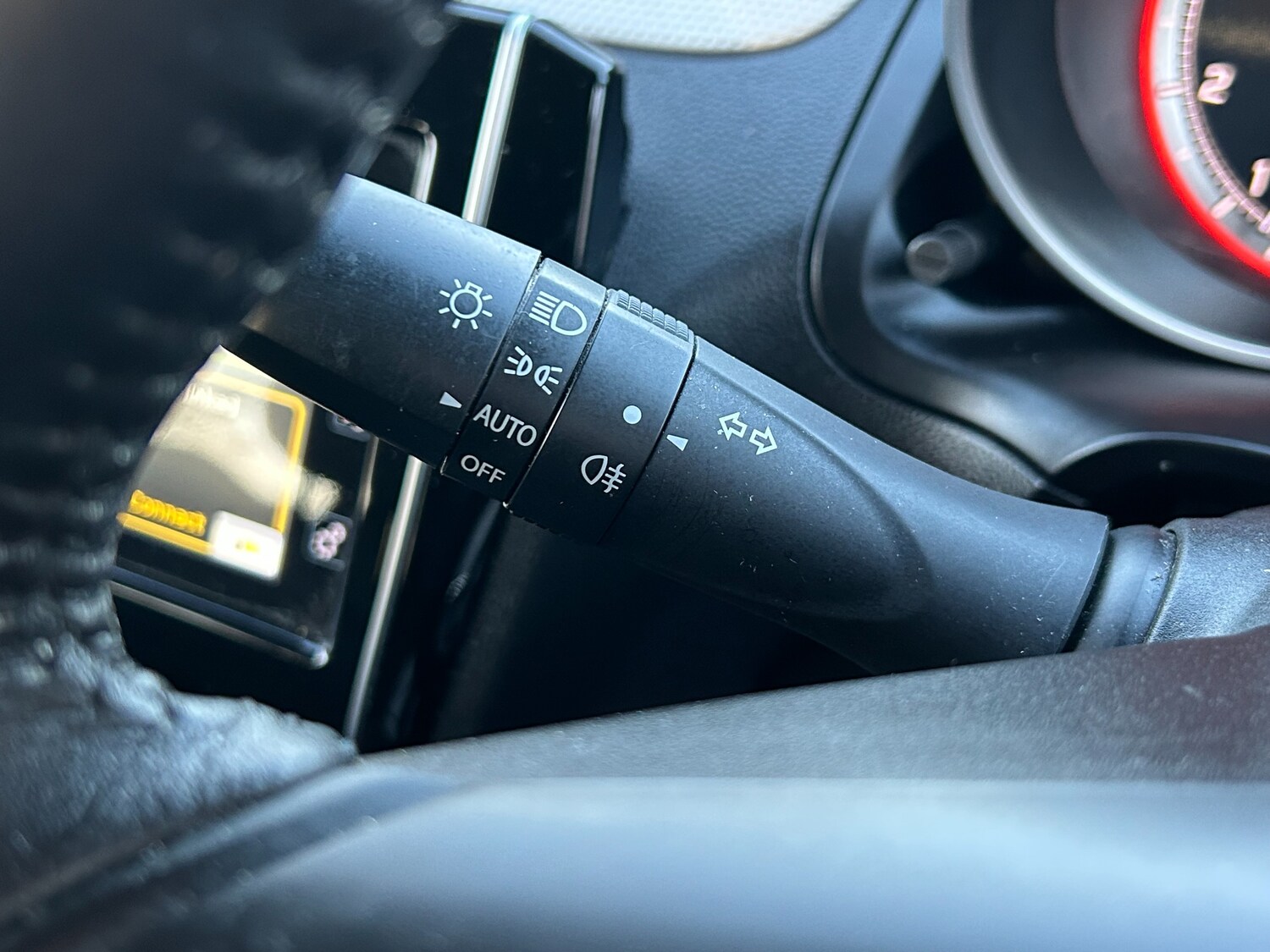 Used Suzuki Swift 2023 for sale - 77498076: Photo 36