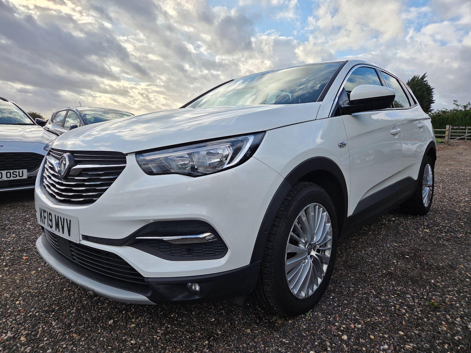 Used Vauxhall Grandland X 2019 for sale - 76500695: Photo 2