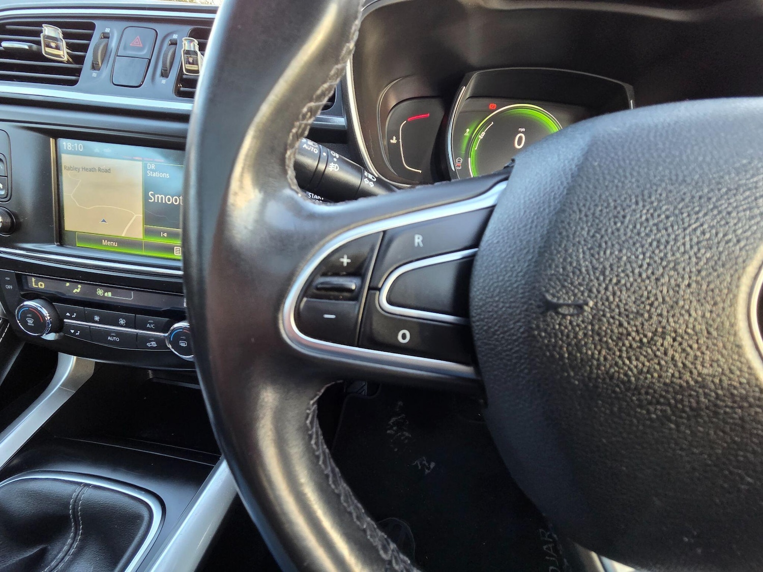 Used Renault Kadjar 2017 for sale - 76500682: Photo 24