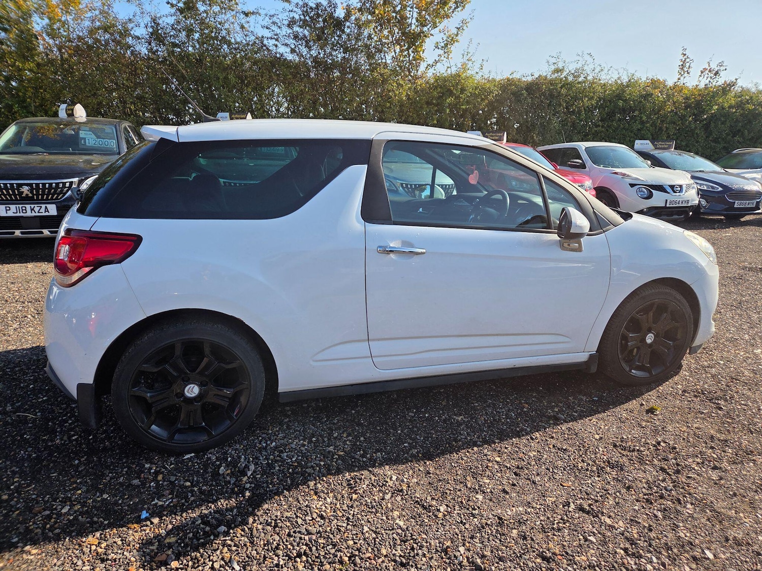 Used Citroen DS3 2011 for sale - 76500679: Photo 10