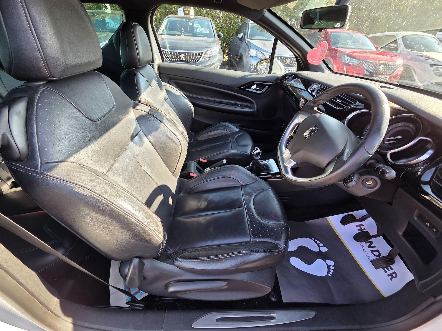 Used Citroen DS3 2011 for sale - 76500679: Photo 13