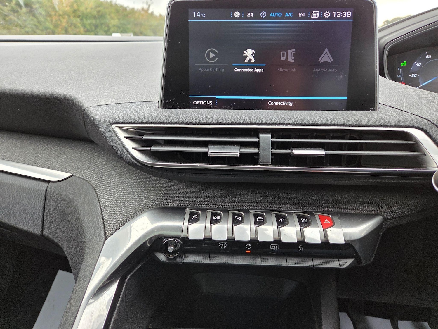 Used Peugeot 5008 2018 for sale - 76500689: Photo 30