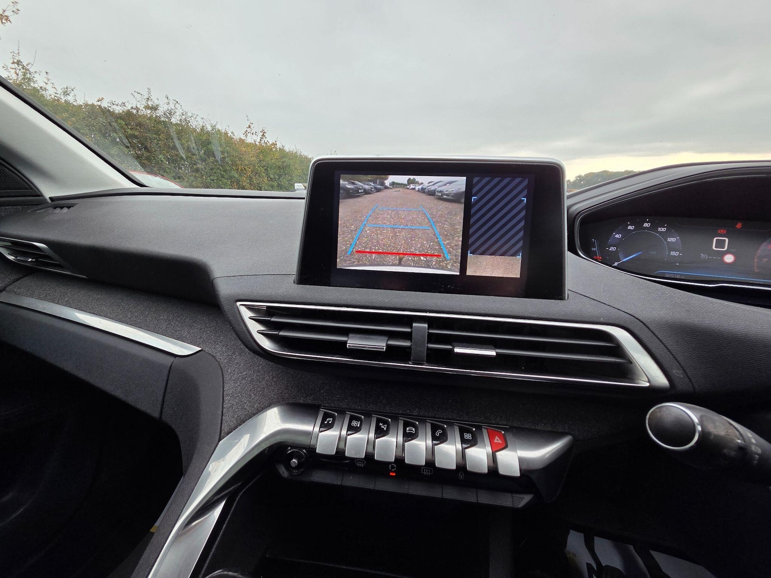 Used Peugeot 5008 2018 for sale - 76500689: Photo 33