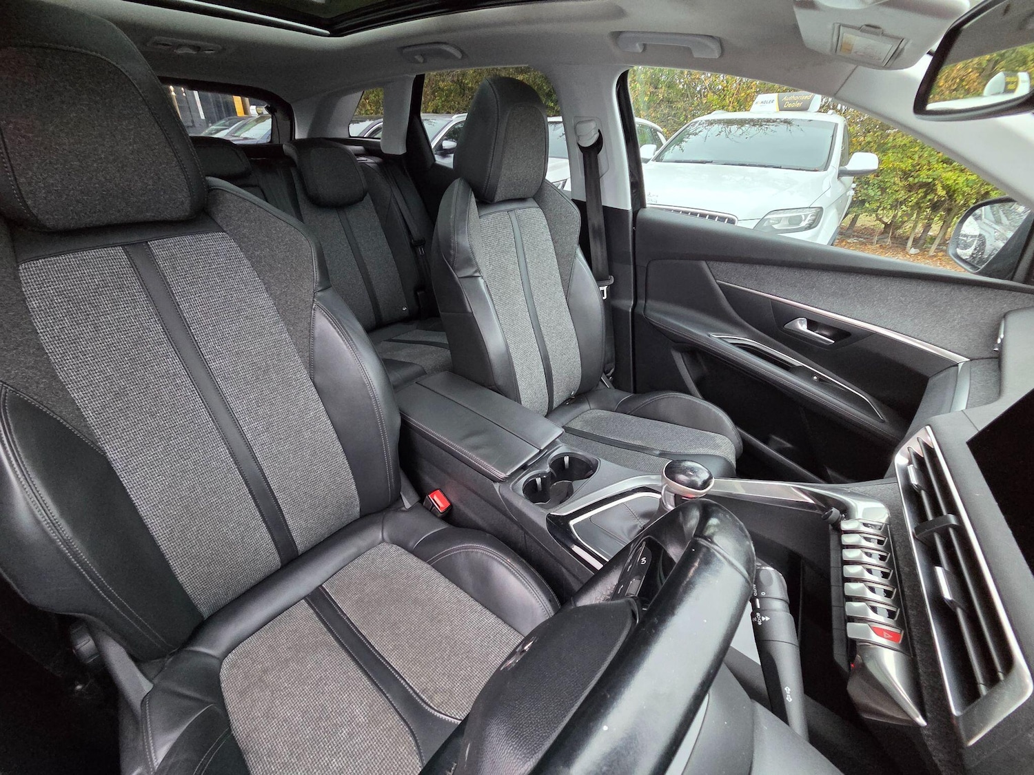 Used Peugeot 3008 2018 for sale - 76500681: Photo 19