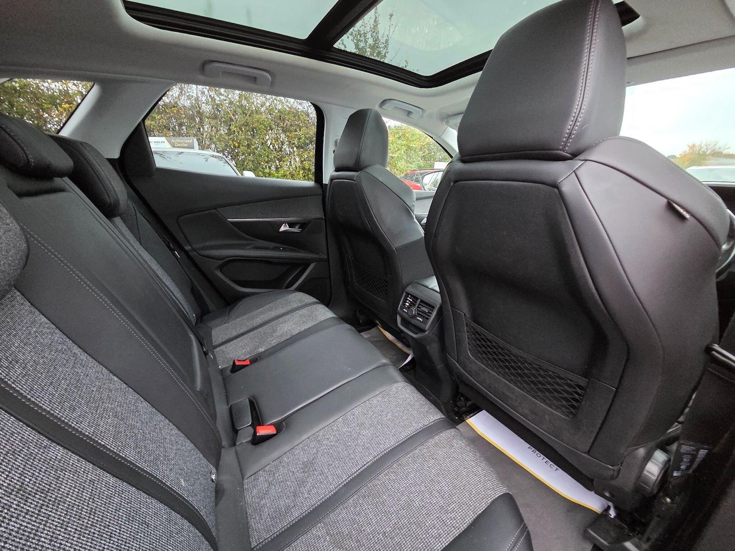 Used Peugeot 3008 2018 for sale - 76500681: Photo 24