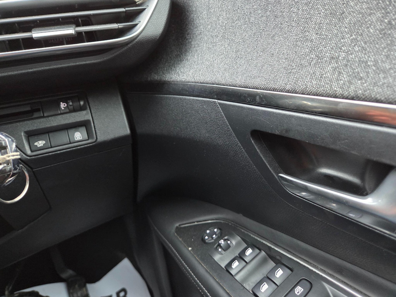 Used Peugeot 3008 2018 for sale - 76500681: Photo 27