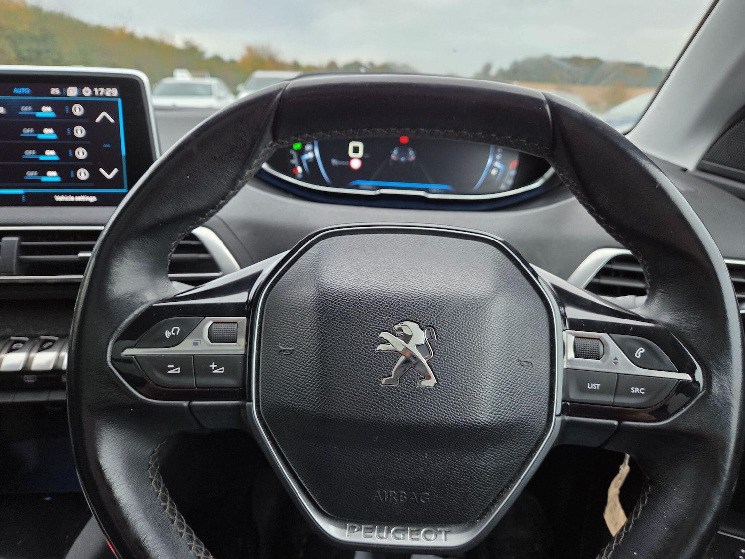 Used Peugeot 3008 2018 for sale - 76500681: Photo 40