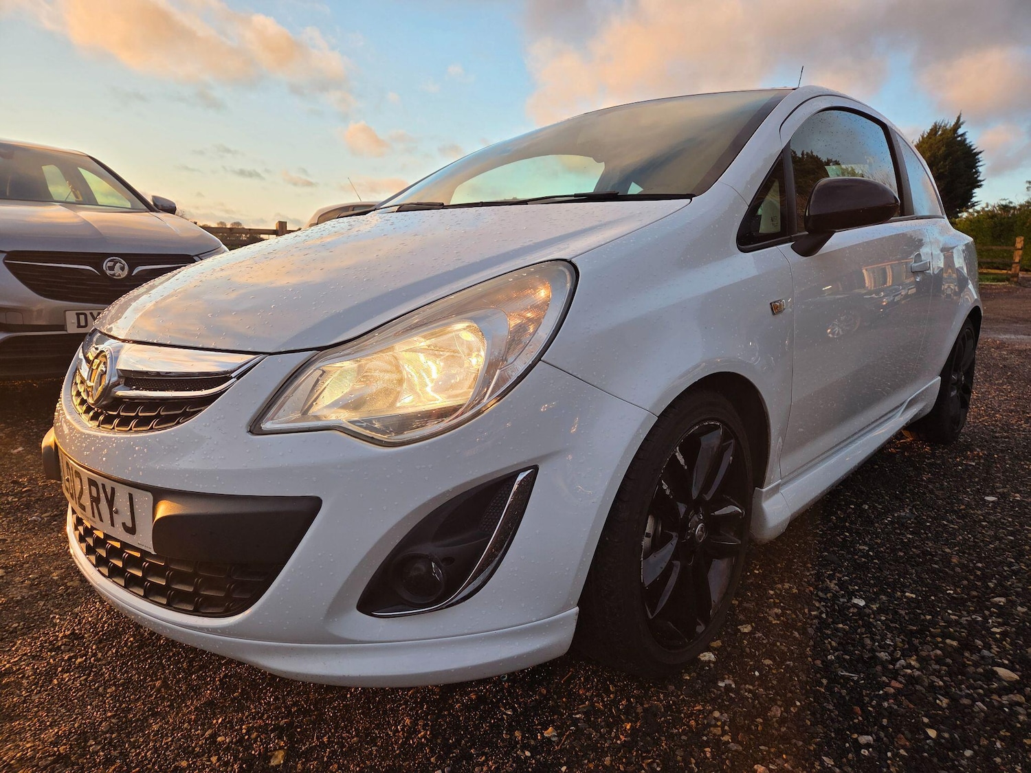 Used Vauxhall Corsa 2012 for sale - 76754763: Photo 3