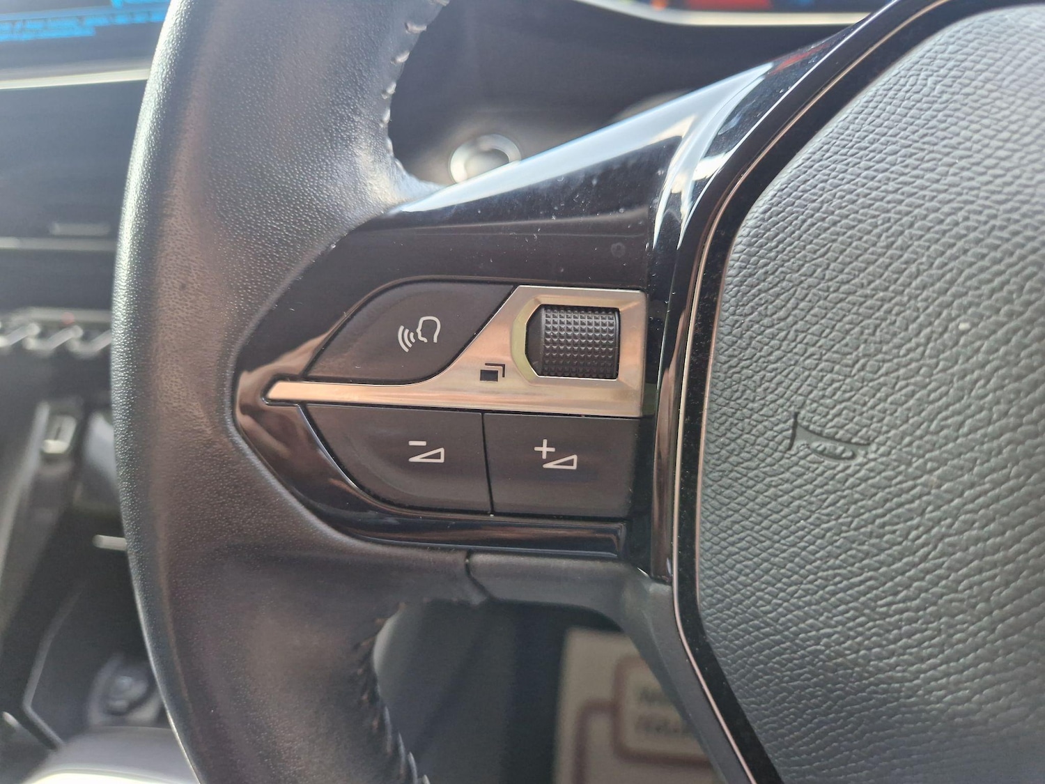 Used Peugeot 2008 2020 for sale - 76500677: Photo 32