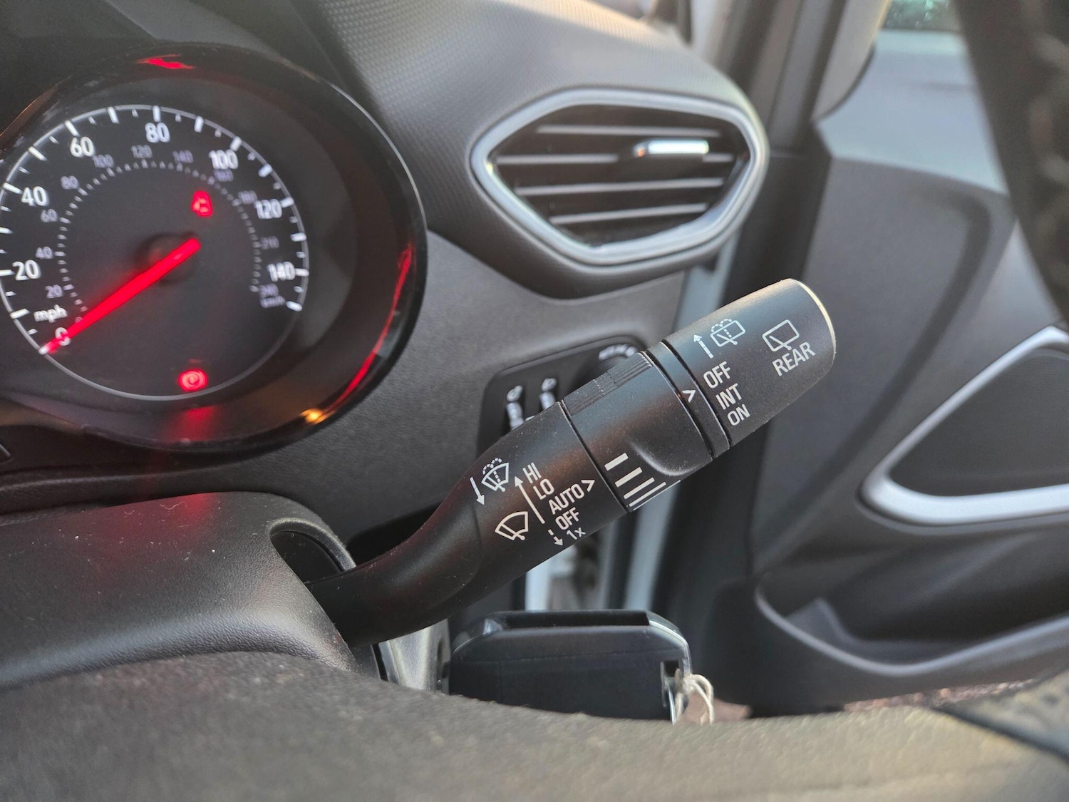 Used Vauxhall Crossland X 2017 for sale - 76937662: Photo 18