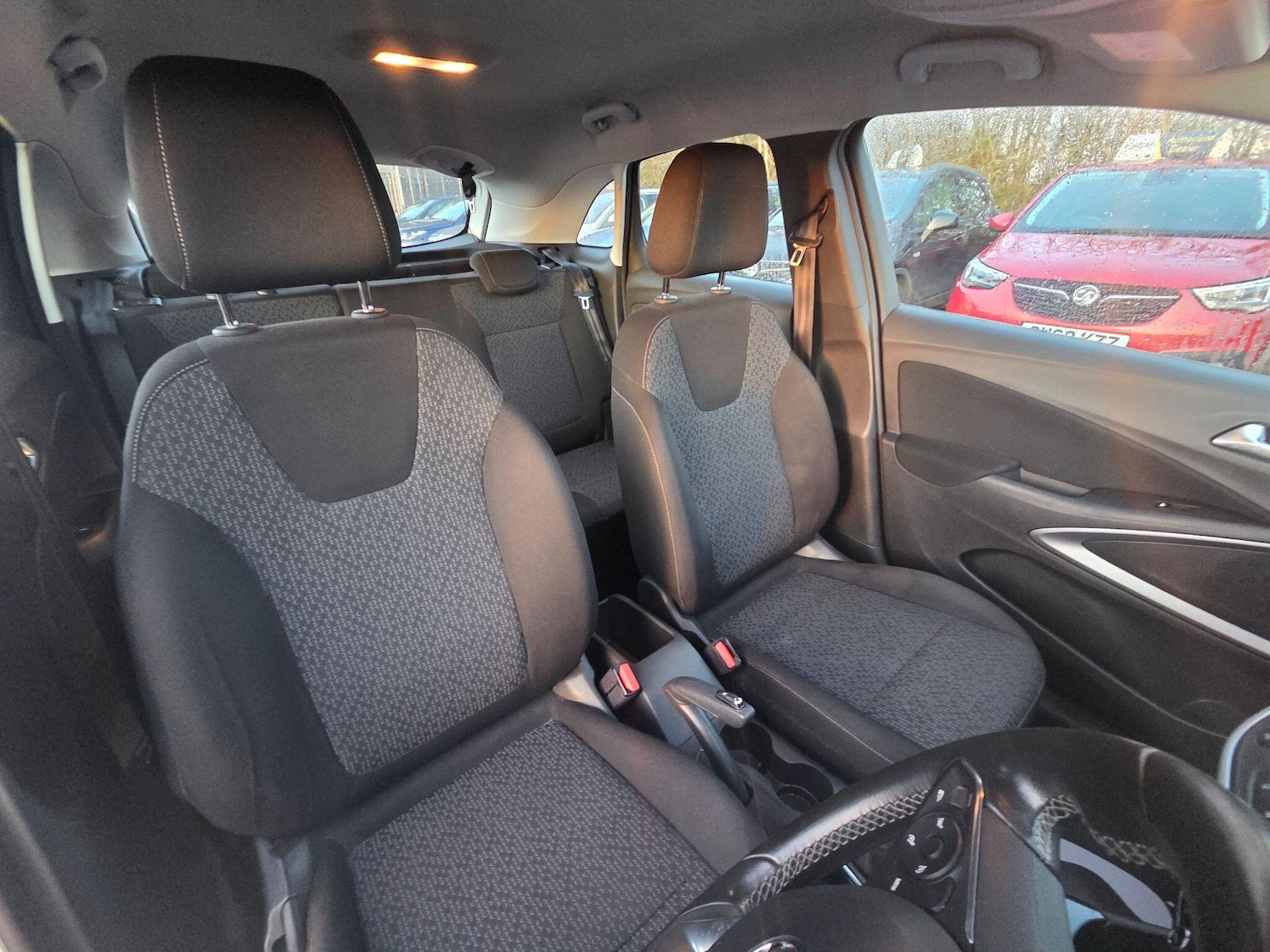 Used Vauxhall Crossland X 2017 for sale - 76937662: Photo 42