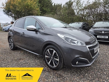 Used Peugeot 208 2018 for sale - 76305304: Photo