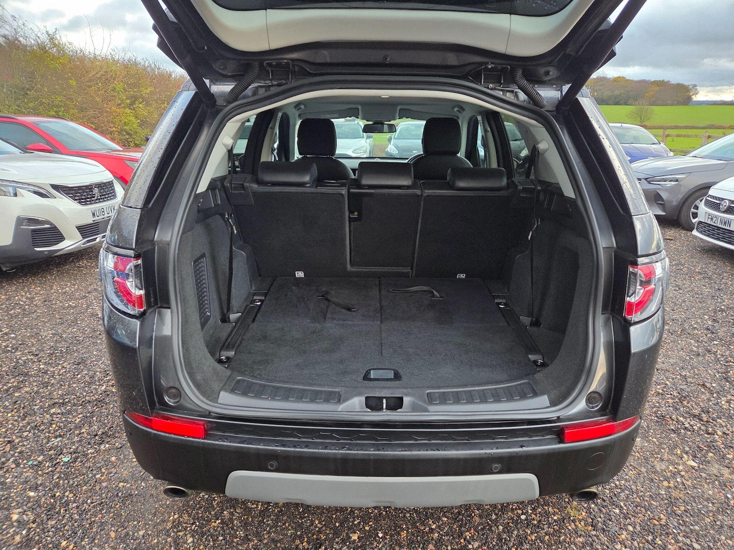 Used Land Rover Discovery Sport 2017 for sale - 76500684: Photo 39