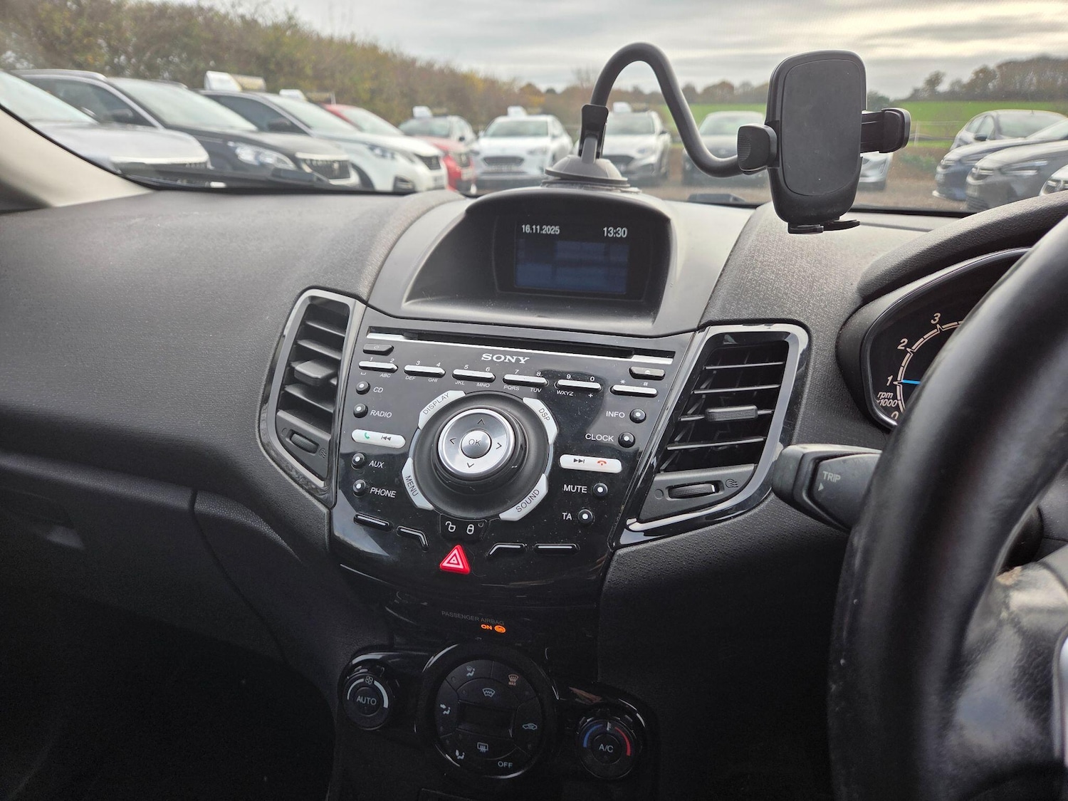 Used Ford Fiesta 2017 for sale - 76597874: Photo 11