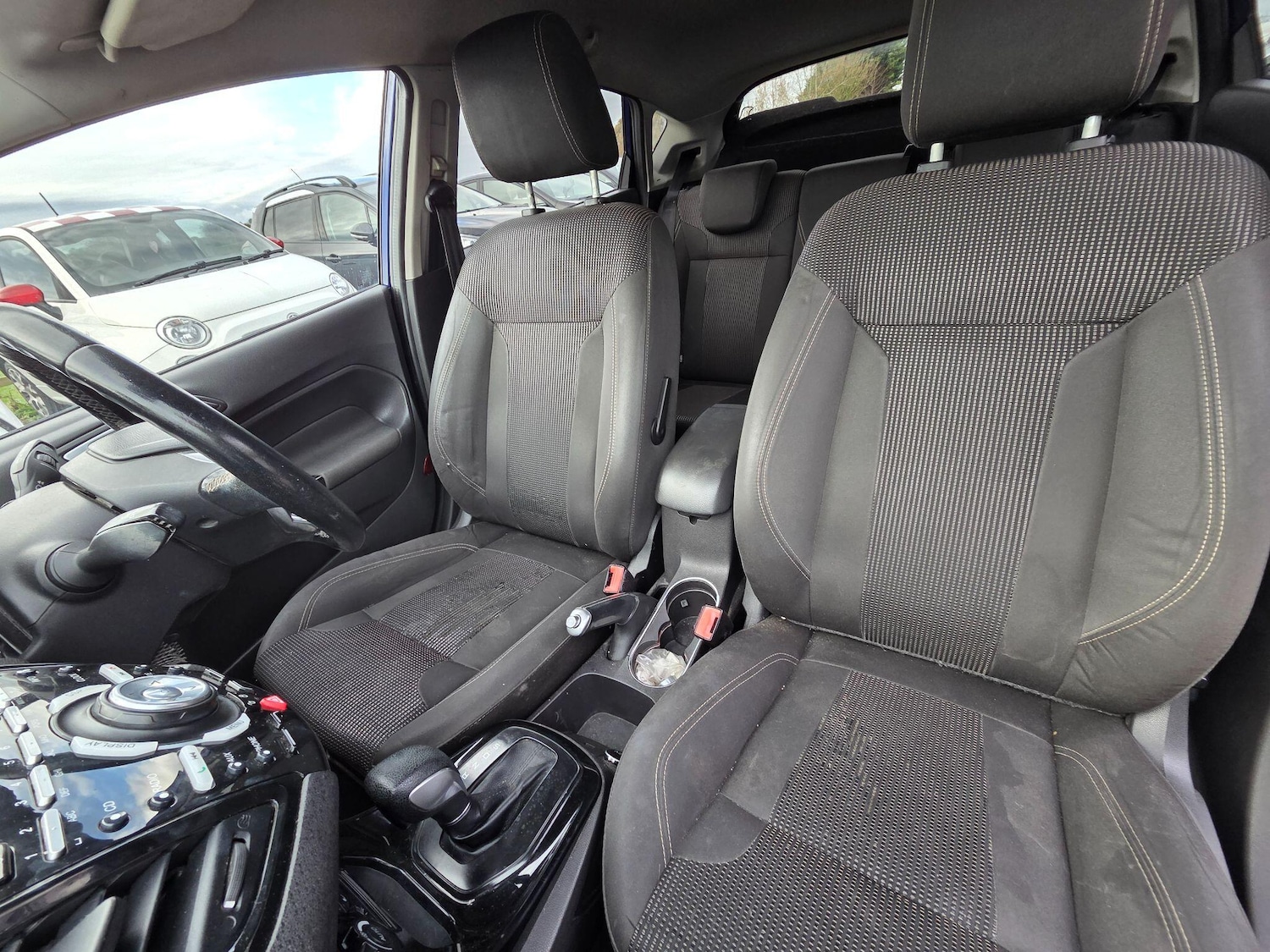 Used Ford Fiesta 2017 for sale - 76597874: Photo 30