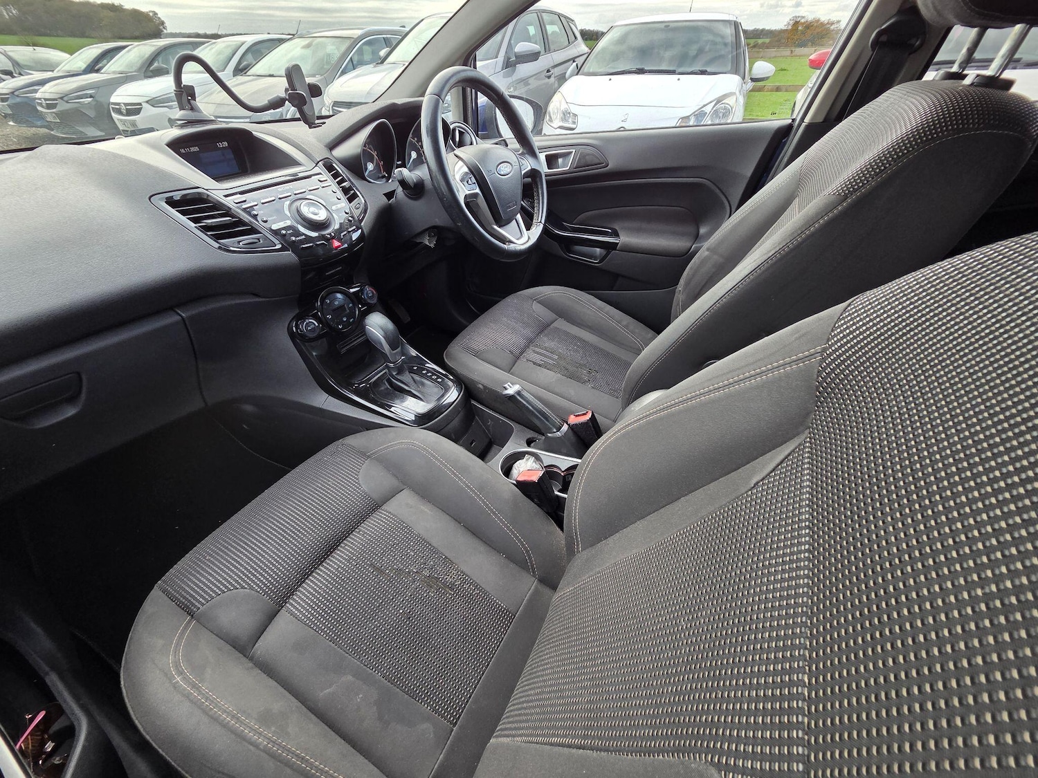 Used Ford Fiesta 2017 for sale - 76597874: Photo 32