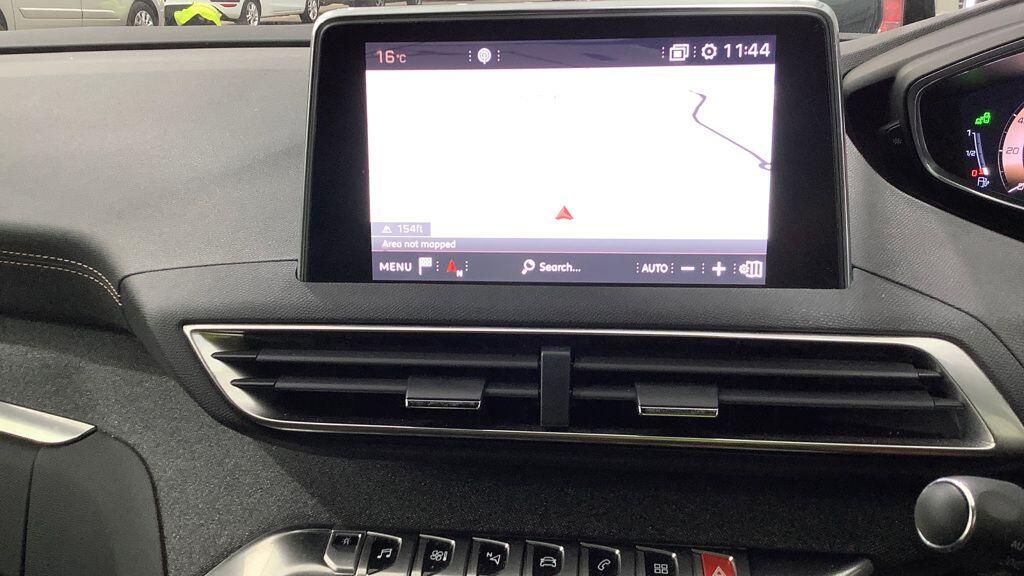 Used Peugeot 3008 2018 for sale - 76648128: Photo 10