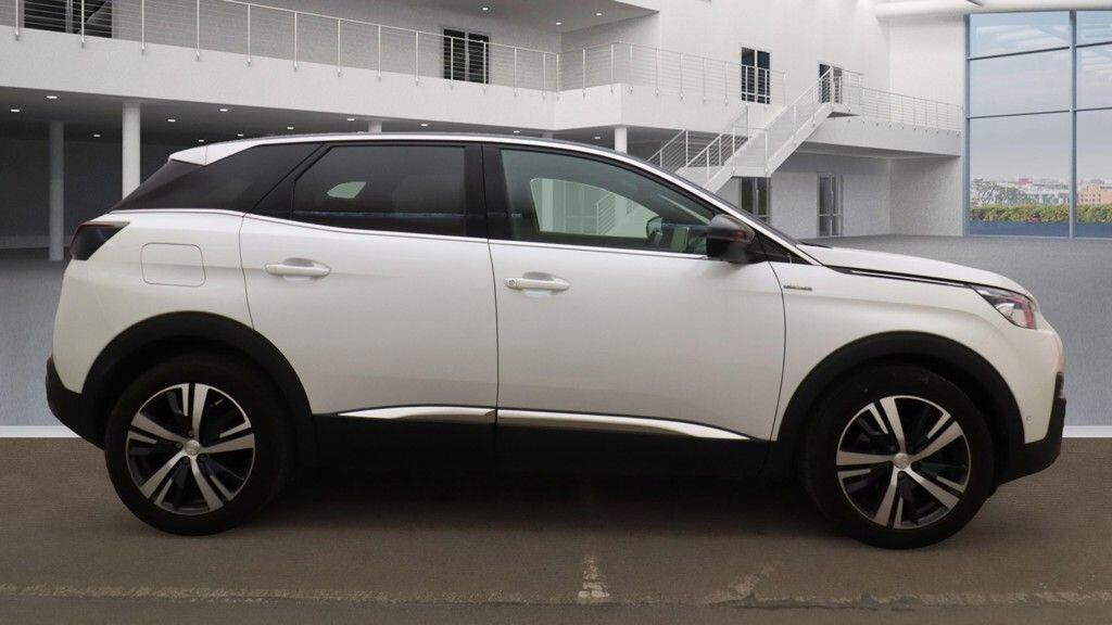 Used Peugeot 3008 2018 for sale - 76648128: Photo 5