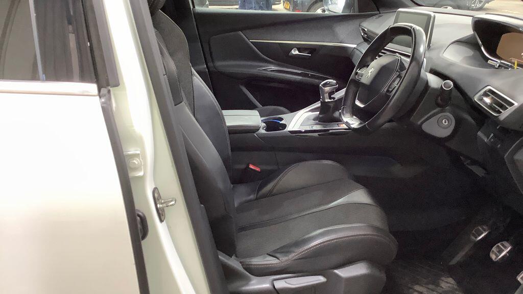 Used Peugeot 3008 2018 for sale - 76648128: Photo 8