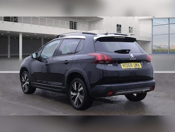 Used Peugeot 2008 2019 for sale - 76648130: Photo