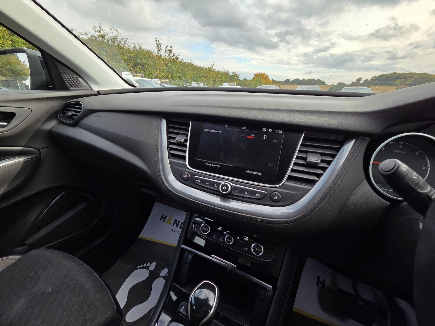 Used Vauxhall Grandland X 2018 for sale - 77054285: Photo 15