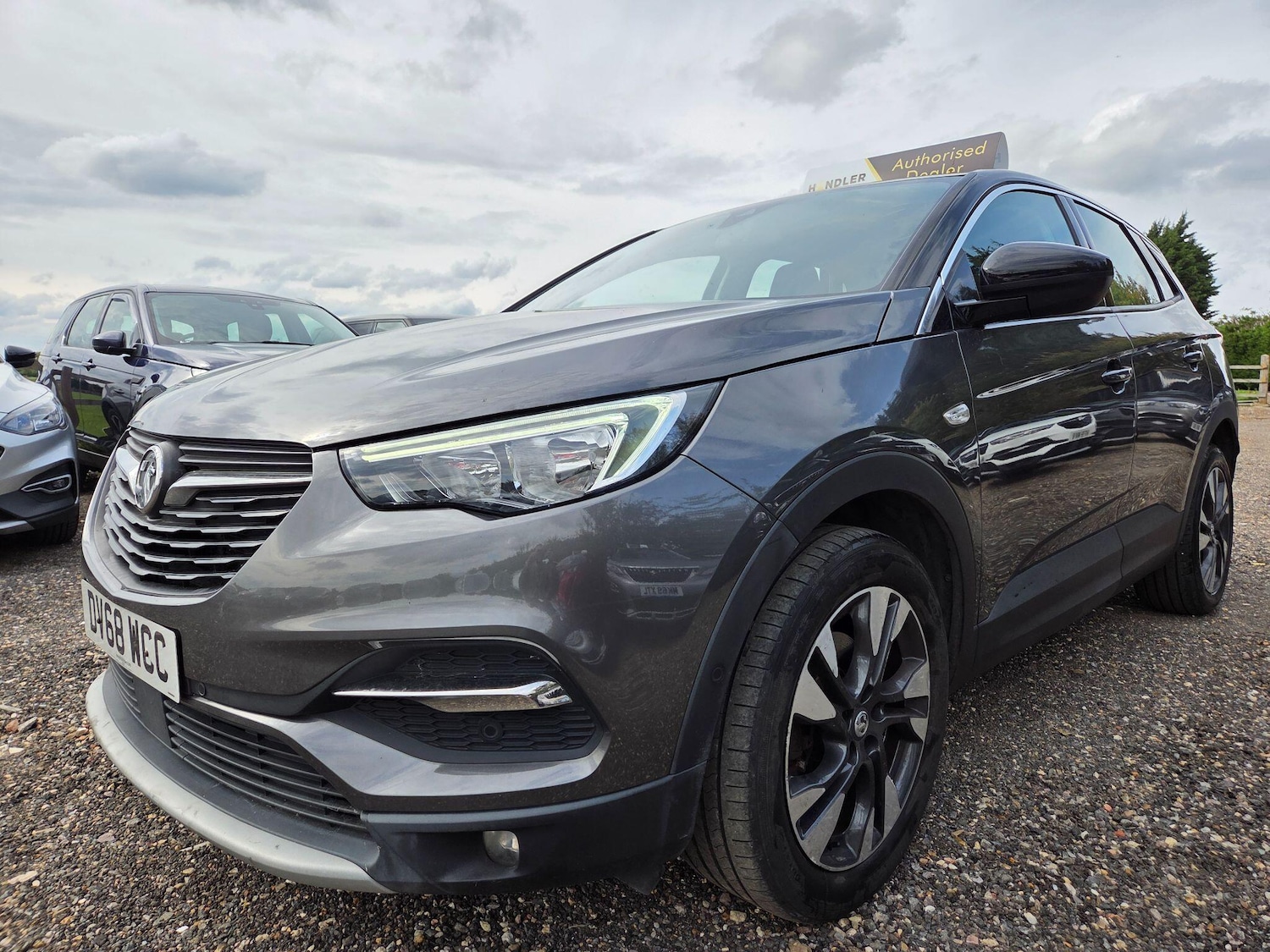 Used Vauxhall Grandland X 2018 for sale - 77054285: Photo 2