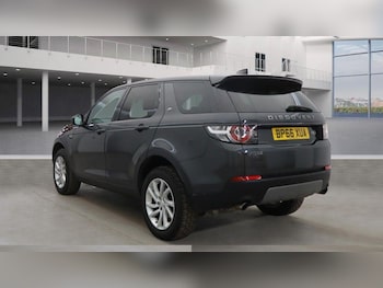 Used Land Rover Discovery Sport 2017 for sale - 76305313: Photo