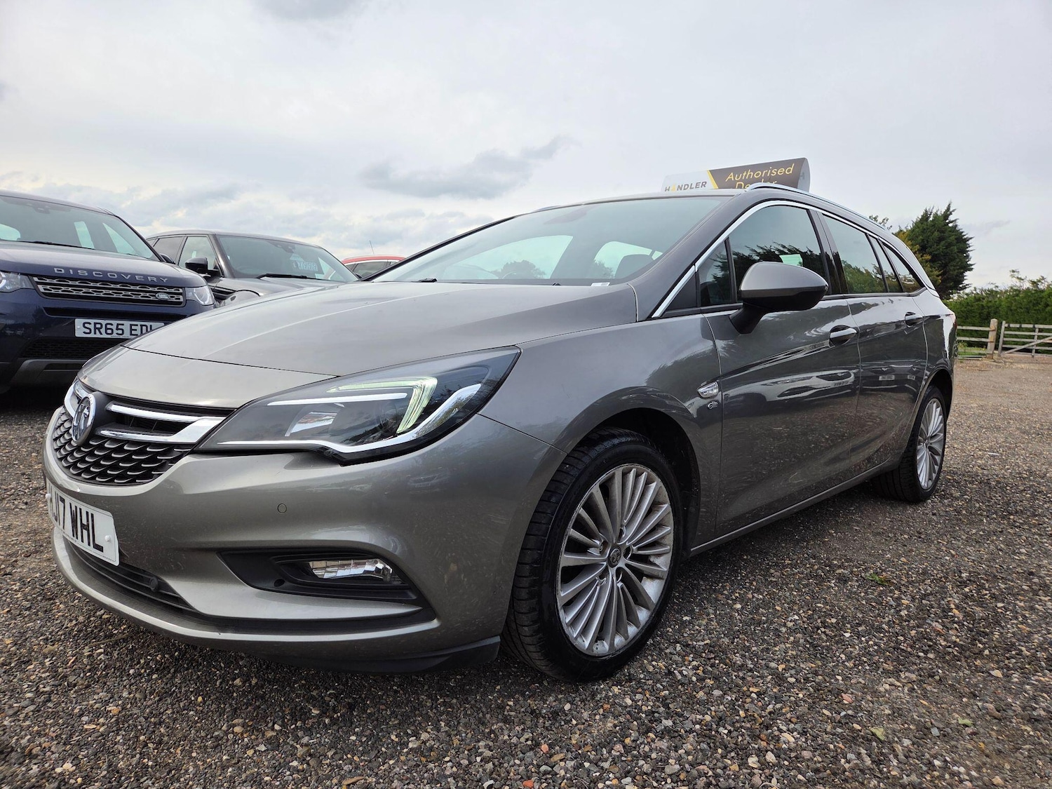 Used Vauxhall Astra 2017 for sale - 76500697: Photo 7