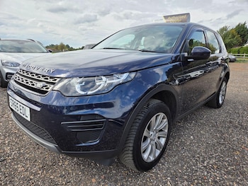 Used Land Rover Discovery Sport 2015 for sale - 76500688: Photo