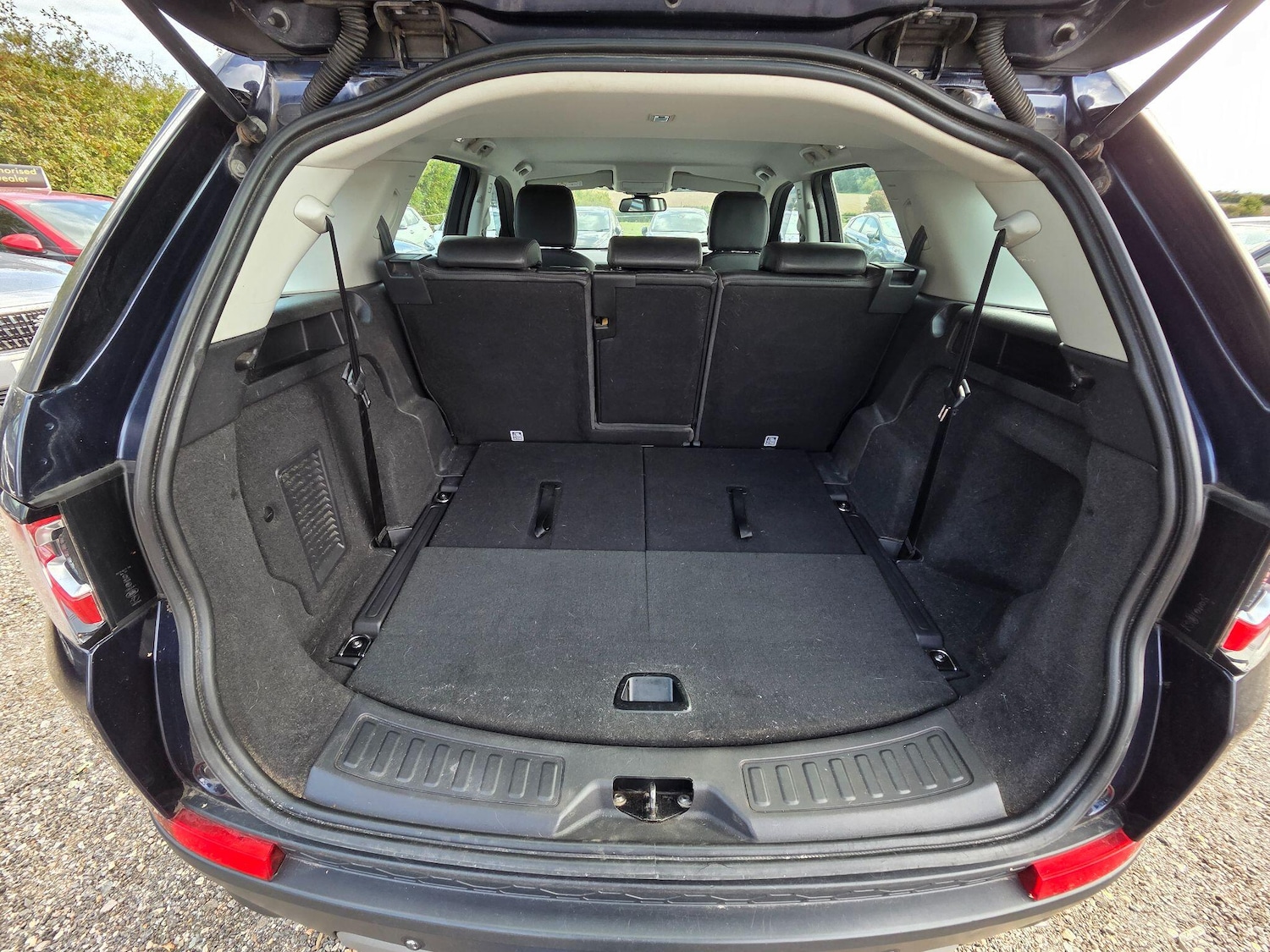 Used Land Rover Discovery Sport 2015 for sale - 76500688: Photo 37