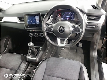 Used Renault Captur 2022 for sale - 76500123: Photo