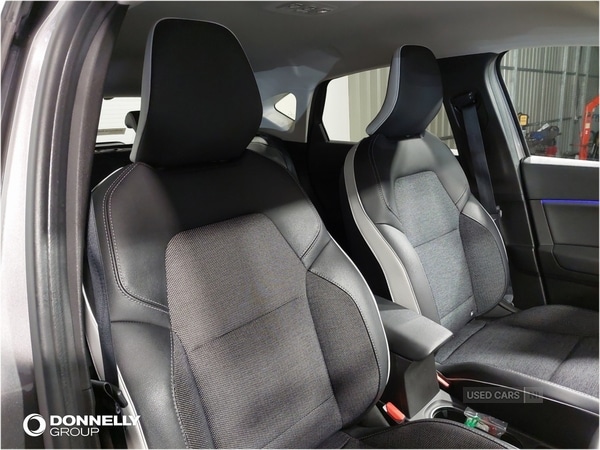 Used Renault Captur 2023 for sale - 77958736: Photo 42