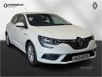 Used Renault Megane 2017 for sale - 79541117: Photo