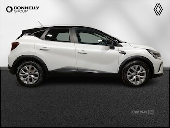 Used Renault Captur 2021 for sale - 77769897: Photo