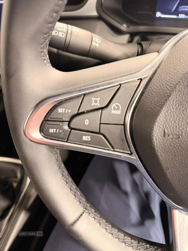 Used Renault Captur 2025 for sale - 76937043: Photo 29